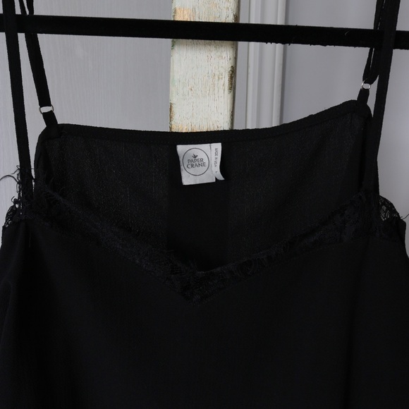 Black Lace Off the Shoulder Tank Top - Picture 5 of 5